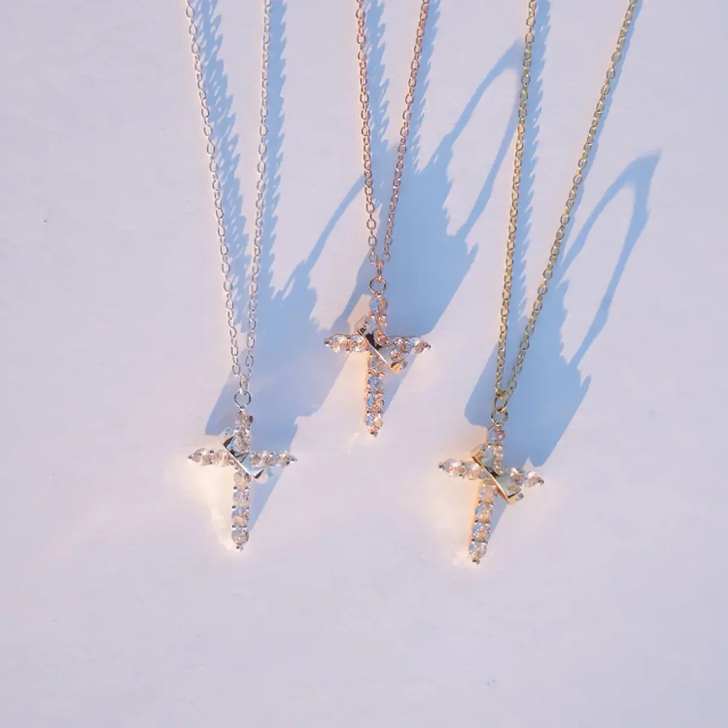 Collar de cruz con corona de fe - Image 4