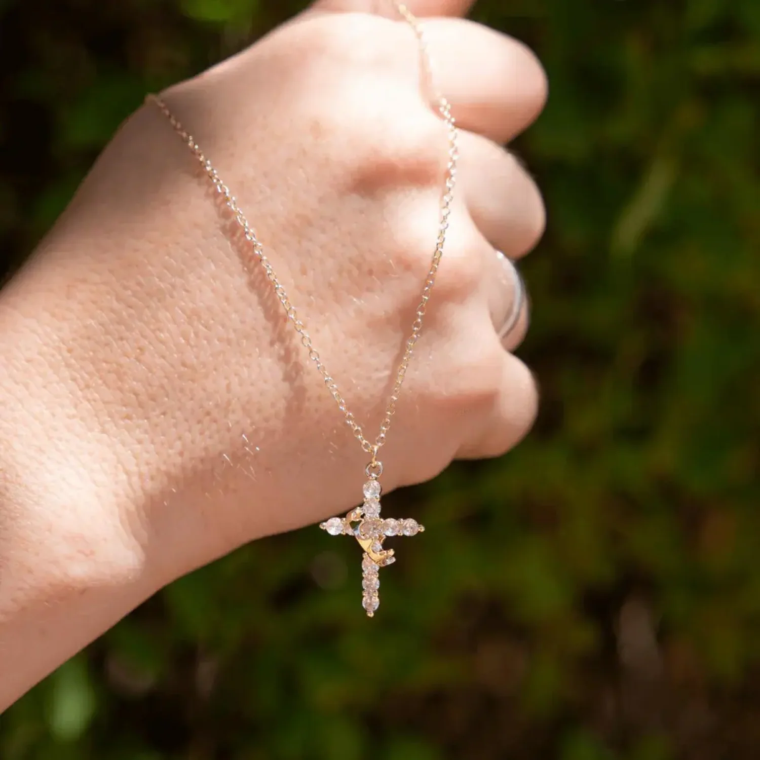 Collar de cruz con corona de fe - Image 6